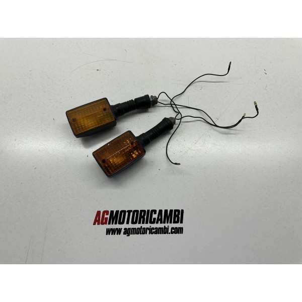 BLINKERKNOSPEN HINTEN RECHTS LINKS YAMAHA XT...