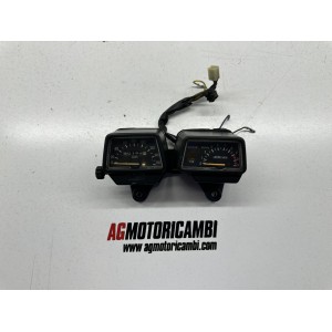 INSTRUMENTATION COMPTEUR KM COMPTE TOURS YAMAHA XT 550... 2