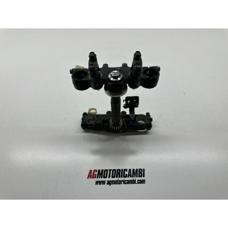 PAIR YAMAHA XT 550 5Y3 1982-1986 FORK SUPPORT PLATES