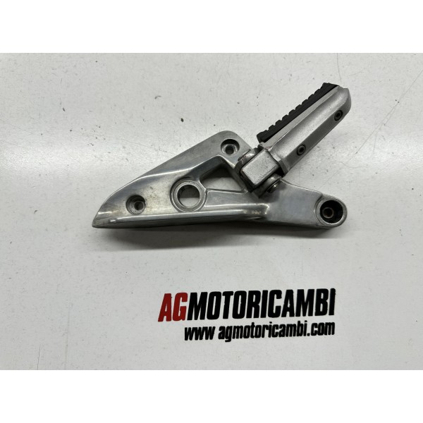 FUSSRASTENHALTER LINKS KAWASAKI VN 750 A-D...