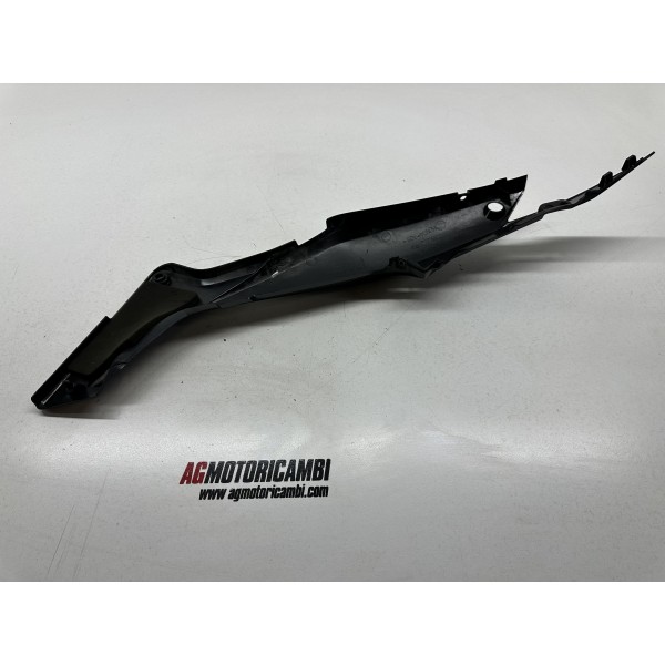SEITENVERKLEIDUNG HINTEN LINKS HONDA CBR 125 4T...