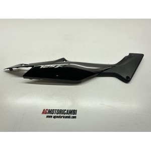 CARENA FIANCHETTO POSTERIORE DESTRO DX HONDA CBR 125 4T...