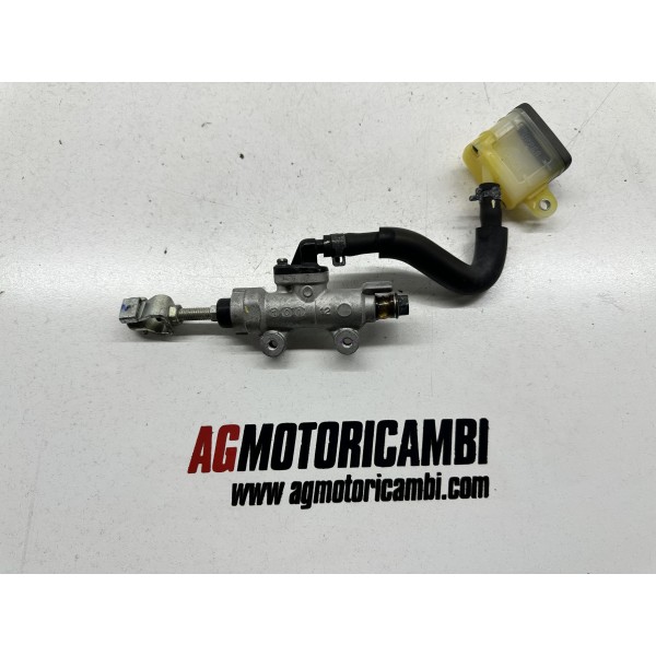 HAUPTBREMSZYLINDER HINTEN HONDA CBR 125 4T...