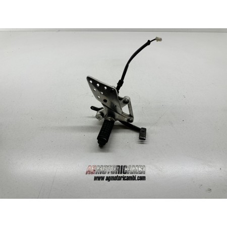 RIGHT FOOTBOARD RIGHT REAR BRAKE HONDA CBR 125 4T 2007-2010 JC39A