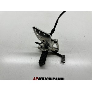 RIGHT FOOTBOARD RIGHT REAR BRAKE HONDA CBR 125 4T... 2