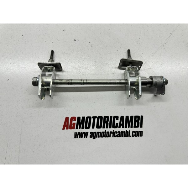 HINTERRAD ACHSSTIFT HONDA CBR 125 4T 2007-2010...