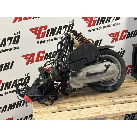 M051M PIAGGIO HEXAGON RUNNER FXR 125 180 2T KOMPLETTER MOTORBLOCKSATZ