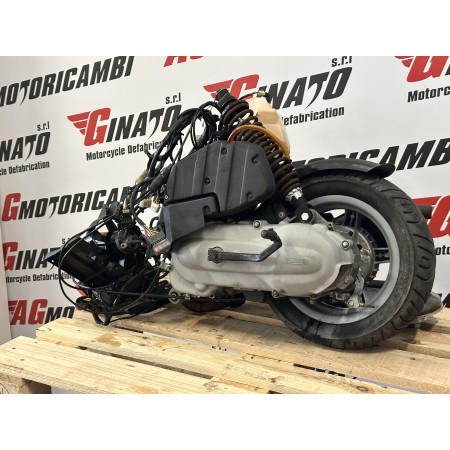 M051M PIAGGIO HEXAGON RUNNER FXR 125 180 2T KOMPLETTER MOTORBLOCKSATZ