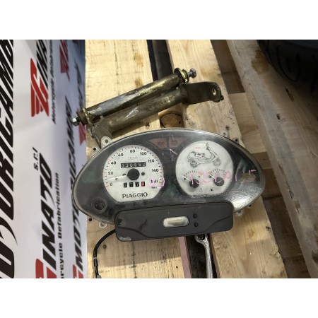 M051M PIAGGIO HEXAGON RUNNER FXR 125 180 2T KOMPLETTER MOTORBLOCKSATZ