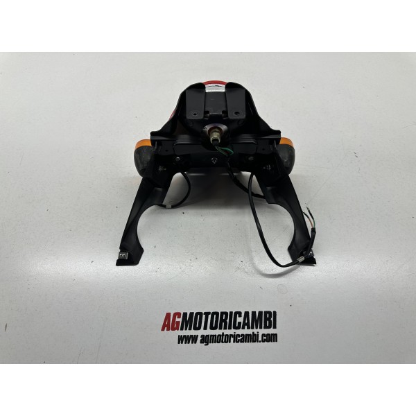 FEU ARRIERE AVEC CLIGNOTANTS KYMCO AGILITY...