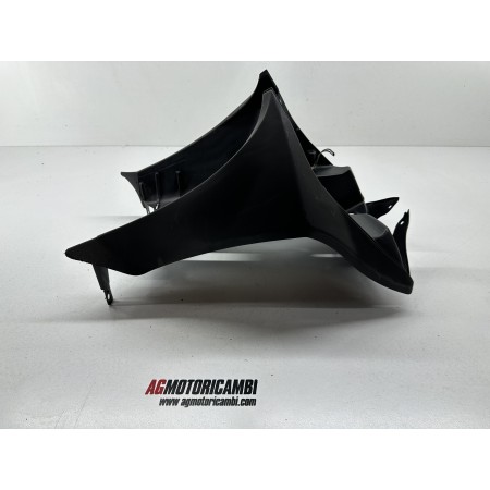 DOSSIER PLASTIQUE REPOSE-PIEDS AVANT KYMCO AGILITY CARRY R12 EURO 3 2011-2017