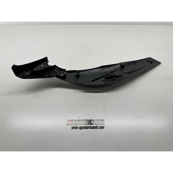 SIDE FAIRING BOOMERANG RIGHT YAMAHA TMAX T-MAX...