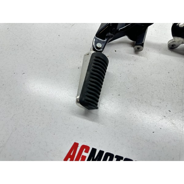 RIGHT REAR FOOT PEDAL LEFT YAMAHA TMAX T-MAX...