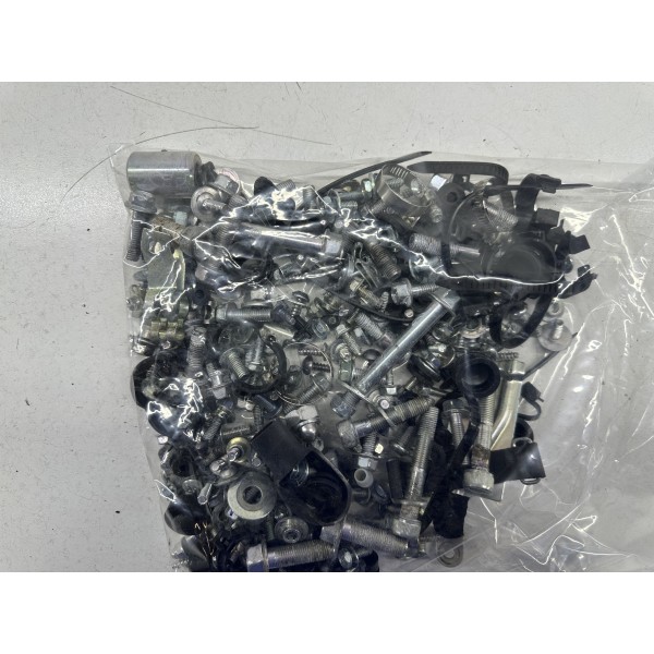 KIT SCHRAUBEN SCHRAUBEN YAMAHA TMAX T-MAX 500...