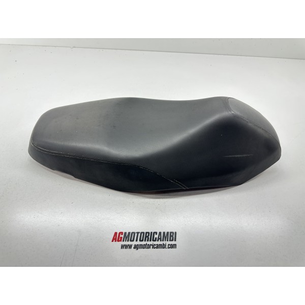 KYMCO AGILITY PLUS SADDLE 125-150 200 i R16...