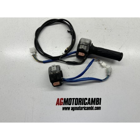 BLOC INTERRUPTEUR LUMINAIRE COTE DROIT KYMCO AGILITY PLUS 200 2014-2017