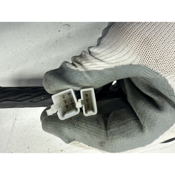 BLOC INTERRUPTEUR LUMINAIRE COTE DROIT KYMCO...