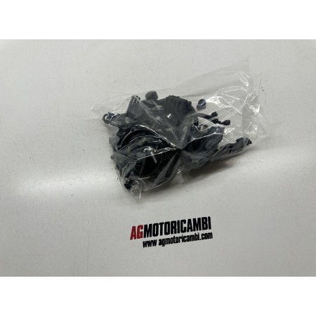 KIT SCREWS BOLTS SCREWS YAMAHA YBR 250 2006-2013 22000KM