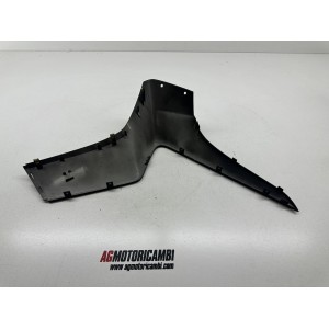 CARÉNAGE SOUS REPOSE-PIEDS GAUCHE KYMCO DOWNTOWN 200 300... 2