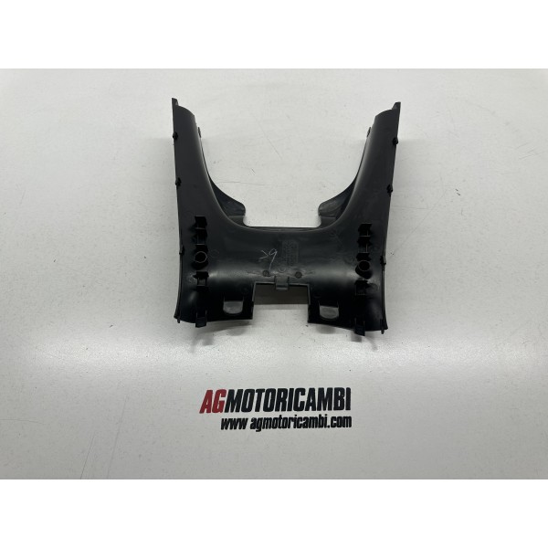 REPOSE-PIEDS PLASTIQUE KYMCO DOWNTOWN 200 300...