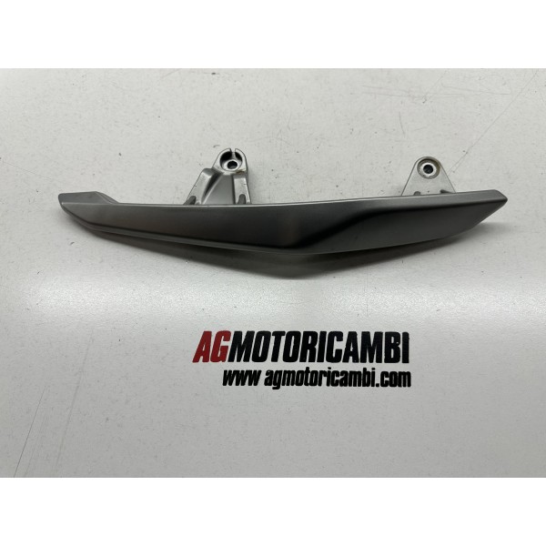 EMPUÑADURA TRASERA DERECHA VOGE CHALLENGE XR1...