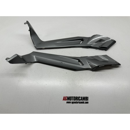 VERKLEIDUNG ABDECKUNG FUSSSTÜTZE RECHTS LINKS YAMAHA X-MAX XMAX 250 2007-2009