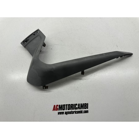PLASTIC UNDER LEFT FOOTREST LEFT YAMAHA X-MAX XMAX 250 2007-2009