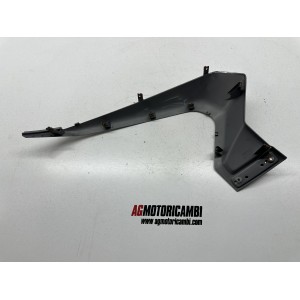 PLASTIC UNDER FOOTBOARD RIGHT YAMAHA X-MAX XMAX 250... 2