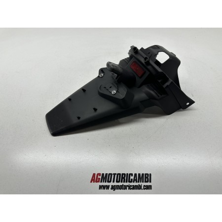 HECKFLÜGEL KENNZEICHENHALTER YAMAHA X-MAX XMAX 250 2007-2009