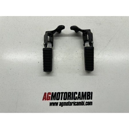 PAIR PASSENGER PEDALS RIGHT LEFT YAMAHA X-MAX XMAX 250 2007-2009