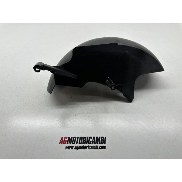 PARAFANGO MOTORE RUOTA POSTERIORE YAMAHA X-MAX...