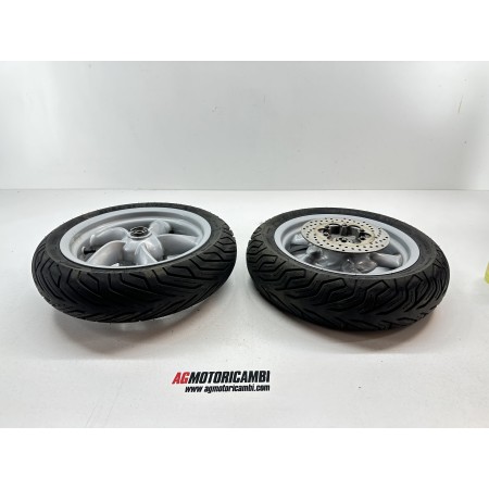 RUEDA DELANTERA TRASERA NEUMATICOS NUEVOS MALAGUTI MADISON 125 S 2002-2006