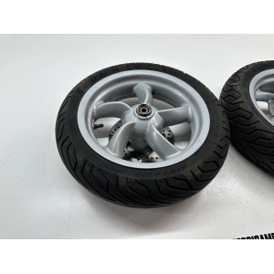 RUOTA ANTERIORE POSTERIORE GOMME NUOVE MALAGUTI MADISON... 2