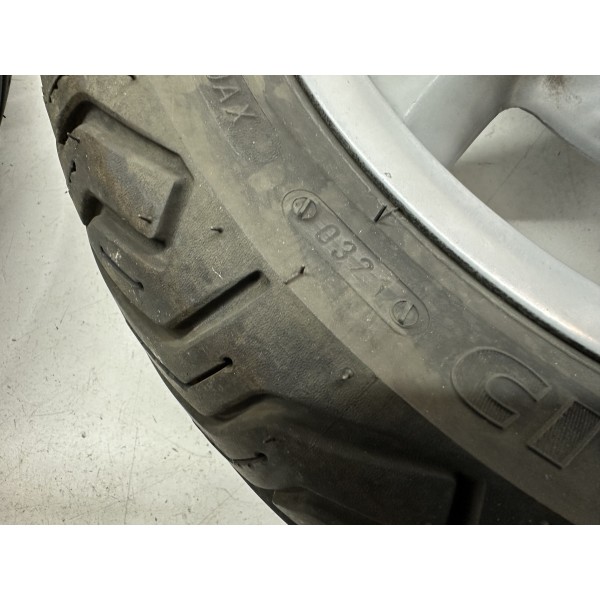 VORDERRAD HINTERRAD NEUE REIFEN MALAGUTI...