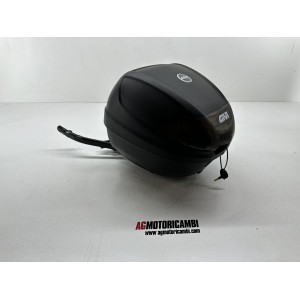 KIT GIVI TOP CASE CON SOPORTE MALAGUTI MADISON 125 S...