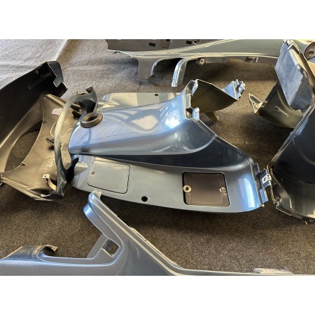 KIT CARENE PLASTICHE SCUDO FIANCHETTI PIAGGIO HEXAGON 125 150 180