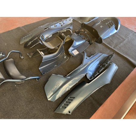 KIT FAIRING PLASTIC SHIELD SIDE PANELS PIAGGIO HEXAGON 125 150 180