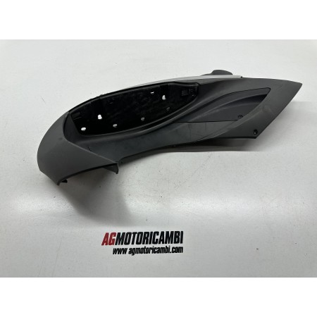 REPOSAPIÉS DERECHO PIAGGIO BEVERLY 300 MA21M 2010-2016