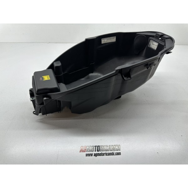 VANO SOTTO SELLA PIAGGIO BEVERLY 300 2010-2016