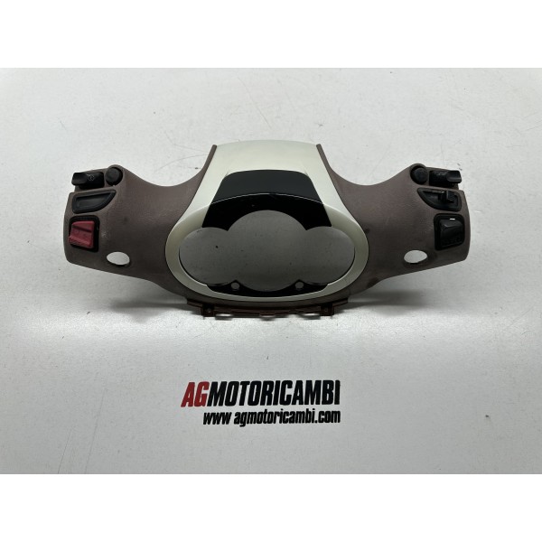 TAPA MANILLAR KM CONTADOR PIAGGIO BEVERLY 300...