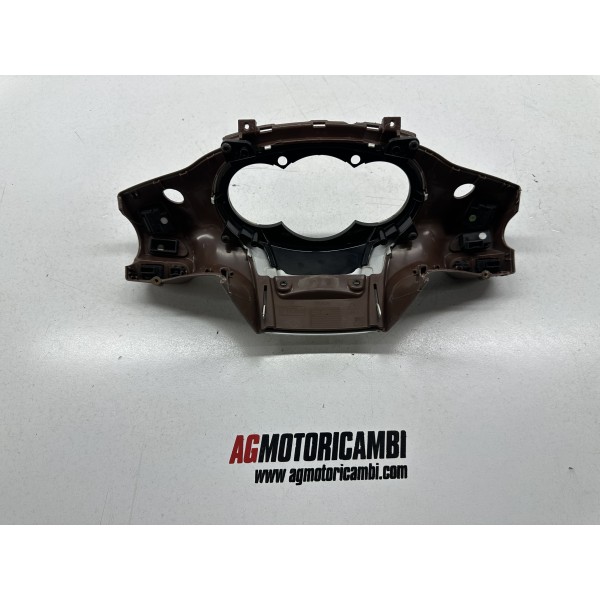 MASCHERINA COVER MANUBRIO CONTA KM PIAGGIO...