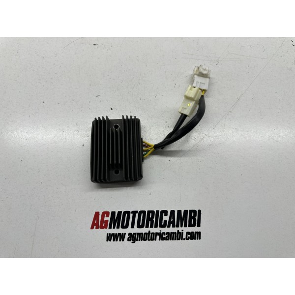 REGOLATORE DI TENSIONE PIAGGIO BEVERLY 300...