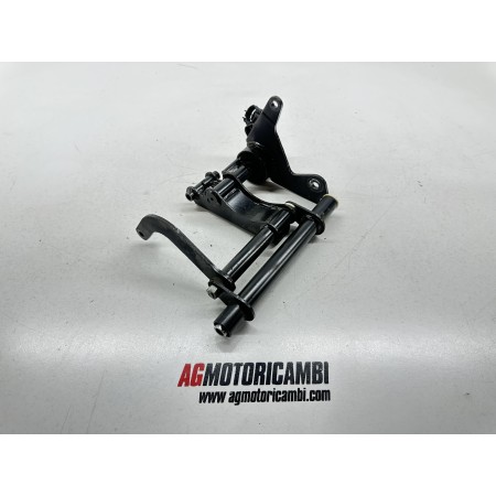 SOPORTE MOTOR PIAGGIO VESPA 250 GTS GT 2005-2012