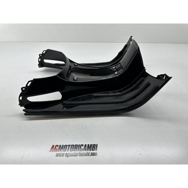 REPOSAPIÉS PIAGGIO VESPA 250 GTS GT 2005-2012