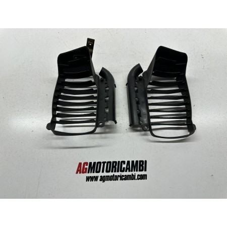 REJILLA RADIADOR DERECHA IZQUIERDA PIAGGIO VESPA 250 GTS GT 2005-2012