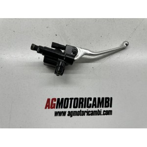 HAUPTBREMSZYLINDER HINTEN LINKS PIAGGIO VESPA 250 GTS GT... 2