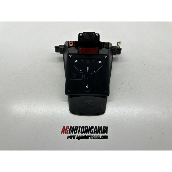 PARAFANGO POSTERIORE PORTA TARGA HONDA JAZZ 250...