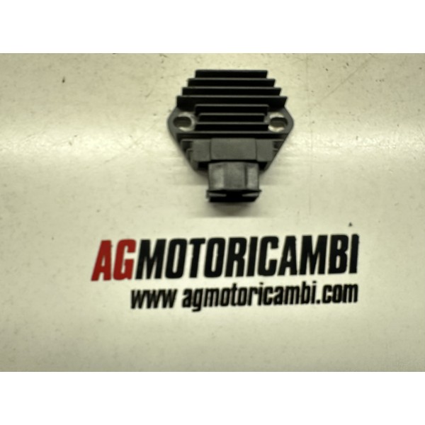 RÉGULATEUR DE TENSION HONDA JAZZ 250 2001-2006