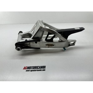 BRAS OSCILLANT ARRIÈRE SUZUKI GSXR GSX-R 1000 K1 2001