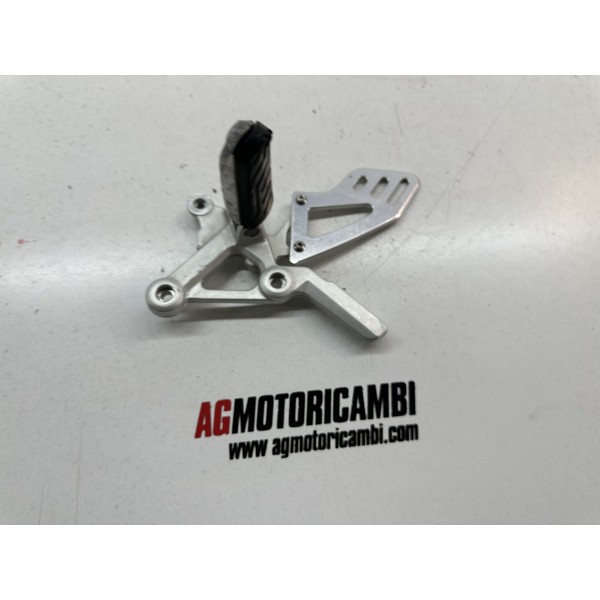 FOOTPEG RIGHT REAR BRAKE APRILIA SHIVER 900...